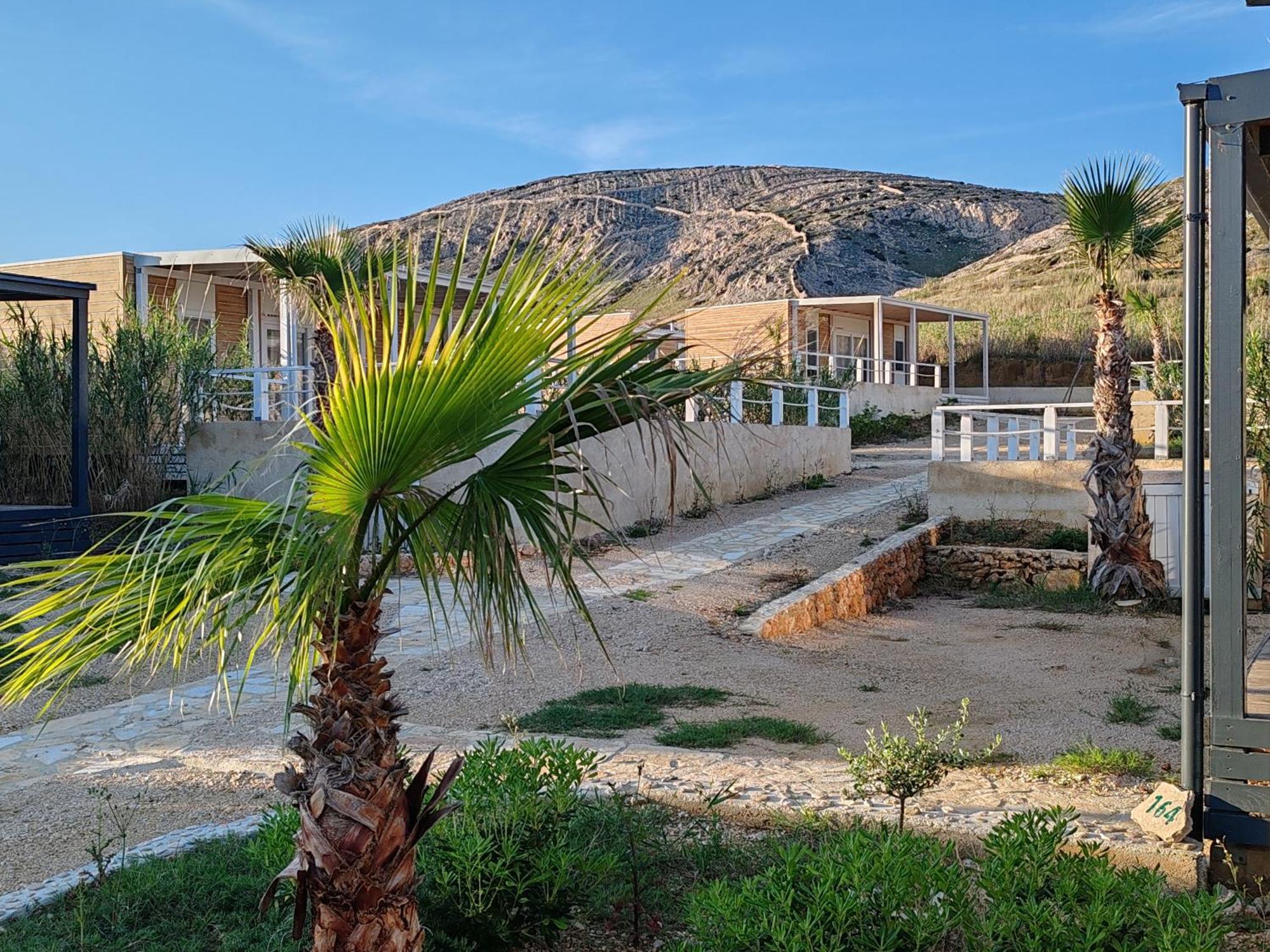 Izzi Mobile - Terra Park Spiritos Holiday home *