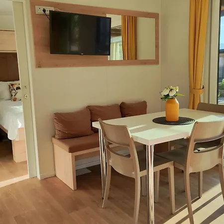 Izzi Mobile Home - Terra Park Spiritos Kolan Exterior photo